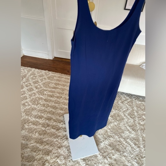 Minimalist Modern Core Navy Sleeveless Bodycon Midi Dress Timeless Appeal Sz S - Picture 4 of 6